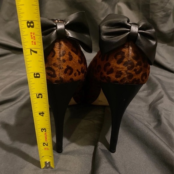 ***SOLD***Leopard EUC Print Bow Platform Stilleto Shoes Size 10 - Picture 4 of 7